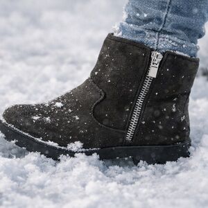 NWT Girls Faux Suede Ankle Boots| Side Zip | Winter Snow Casual Lug Sole Boots